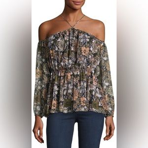 Romeo & Juliet Couture Off the Shoulder Blouse